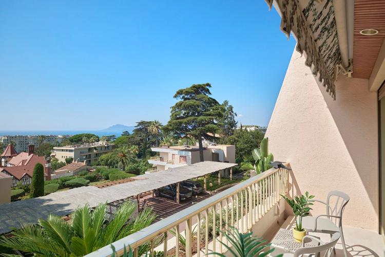 APPARTEMENT 5P - CANNES CALIFORNIE -  GRANDE TERRASSE - VUE MER - PISCINE
