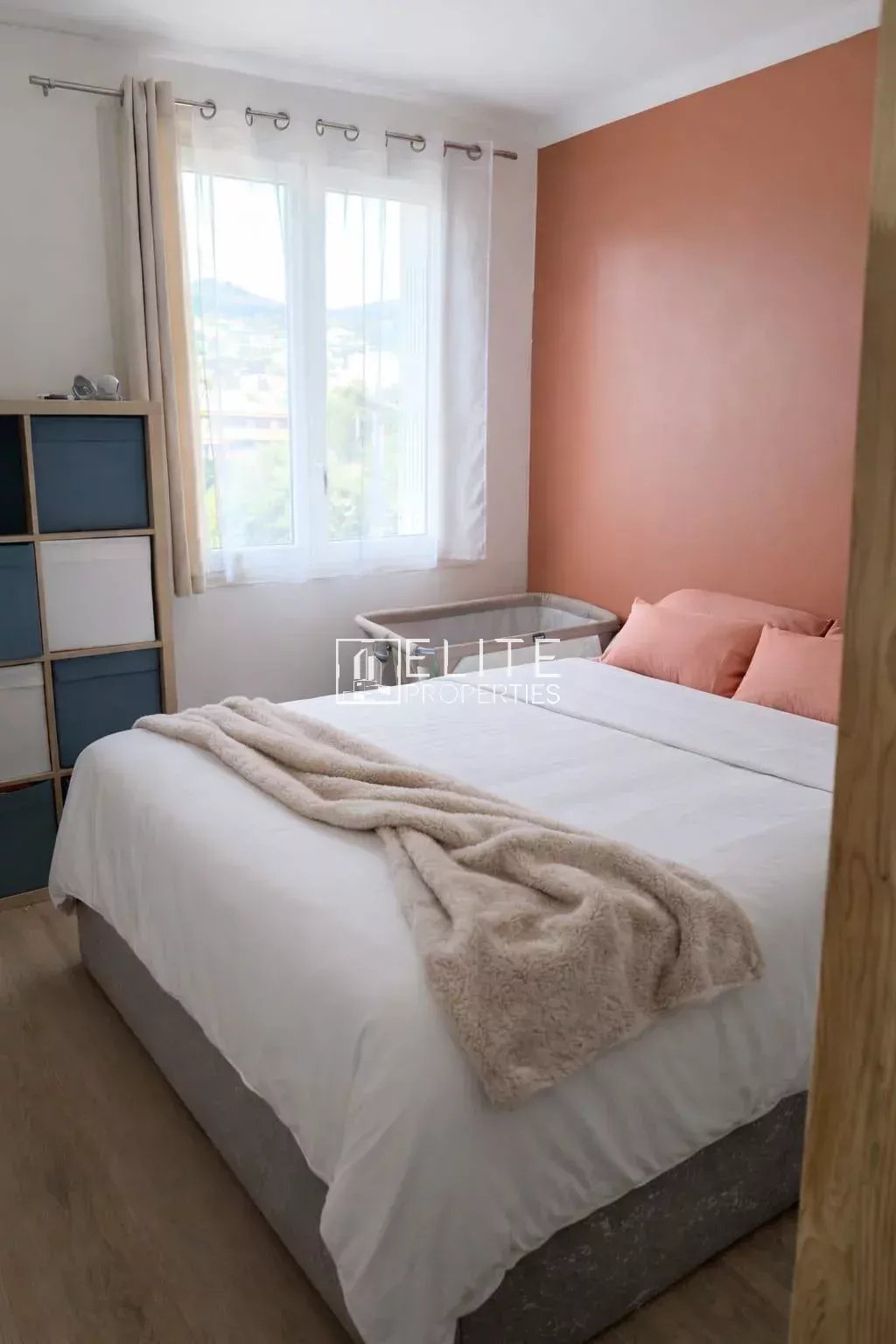 APPARTEMENT 3 PIÈCES DE 54 m² – DERNIER ÉTAGE – GARAGE PARKING & CAVE – LE CANNET