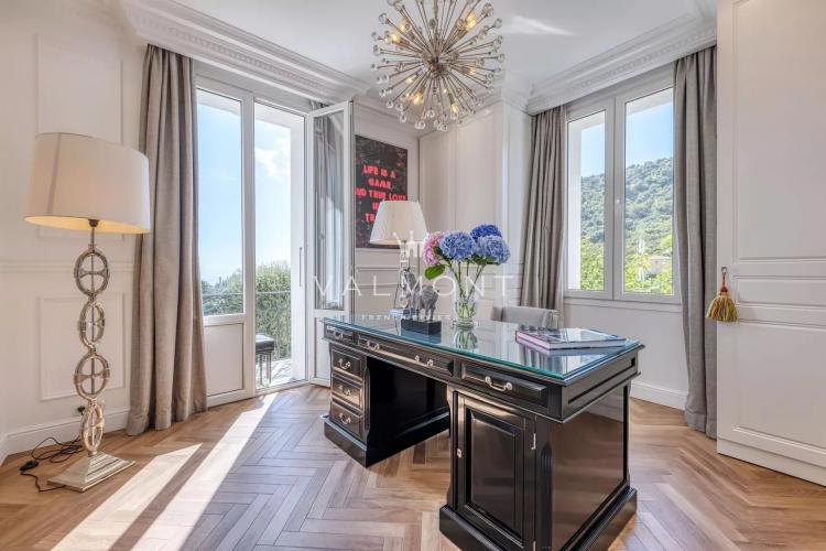 Magnifique villa perchée sur les hauteurs d’Èze