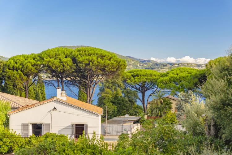 Propriété clé en main vue mer à vendre à Gassin