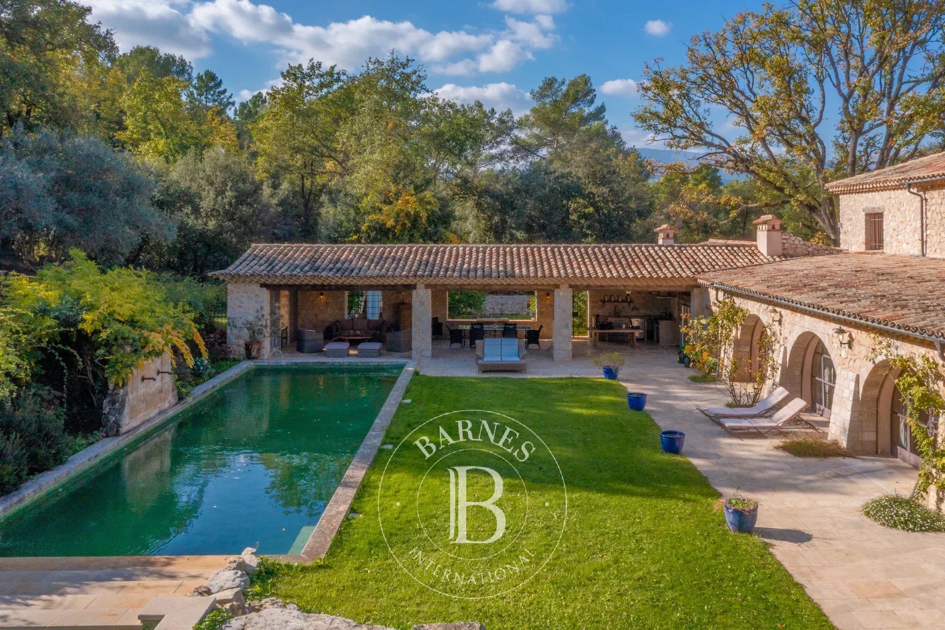 Entre Cannes et Monaco - Unique domaine équestre 23 hectares avec bastide en pierre