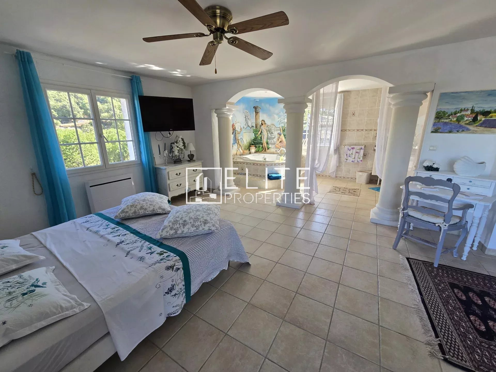 VILLA DE 205m² + PISCINE LES ADRETS