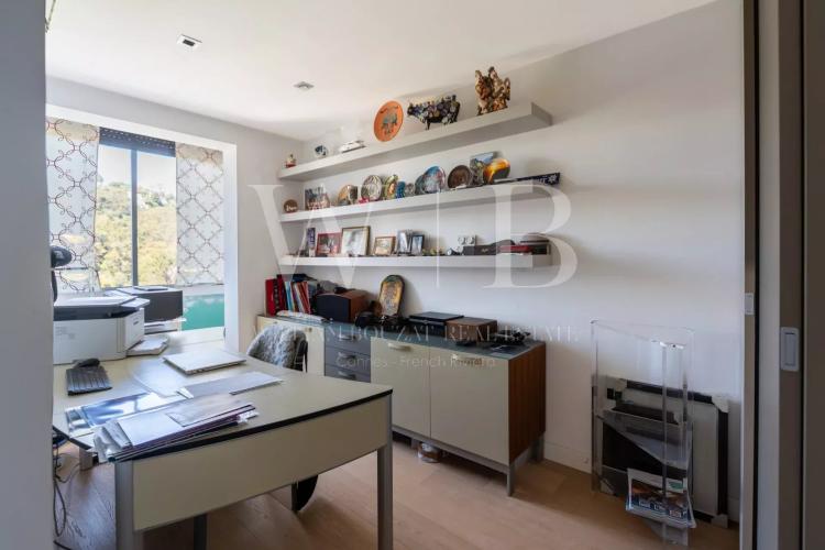 Cannes, la Californie - Magnifique penthouse offrant une vue féérique sur la mer et les îles de Lérins