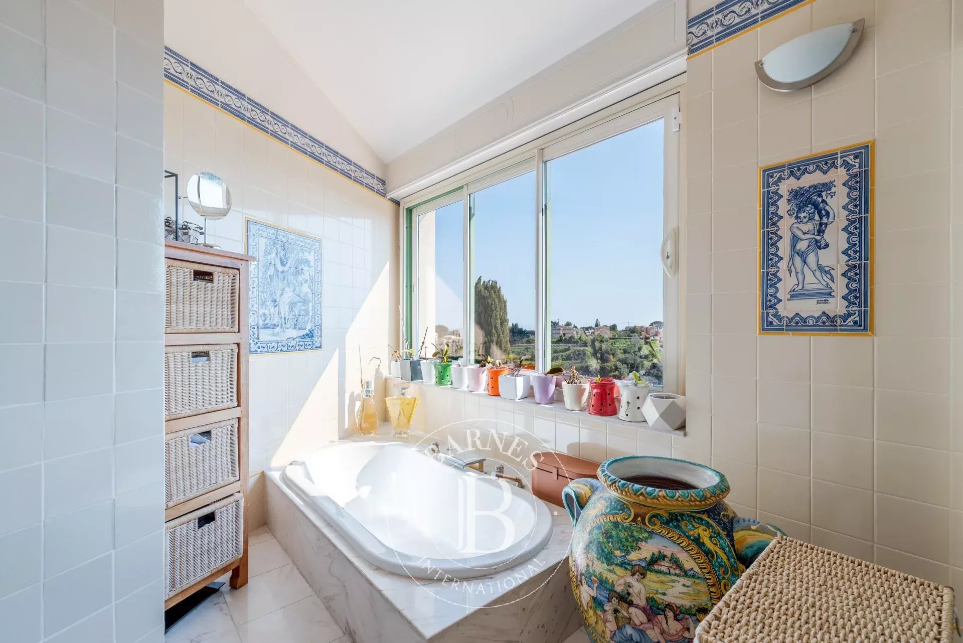 CAGNES-SUR-MER – PROPRIÉTÉ D’EXCEPTION EN POSITION DOMINANTE – VUE PANORAMIQUE MER