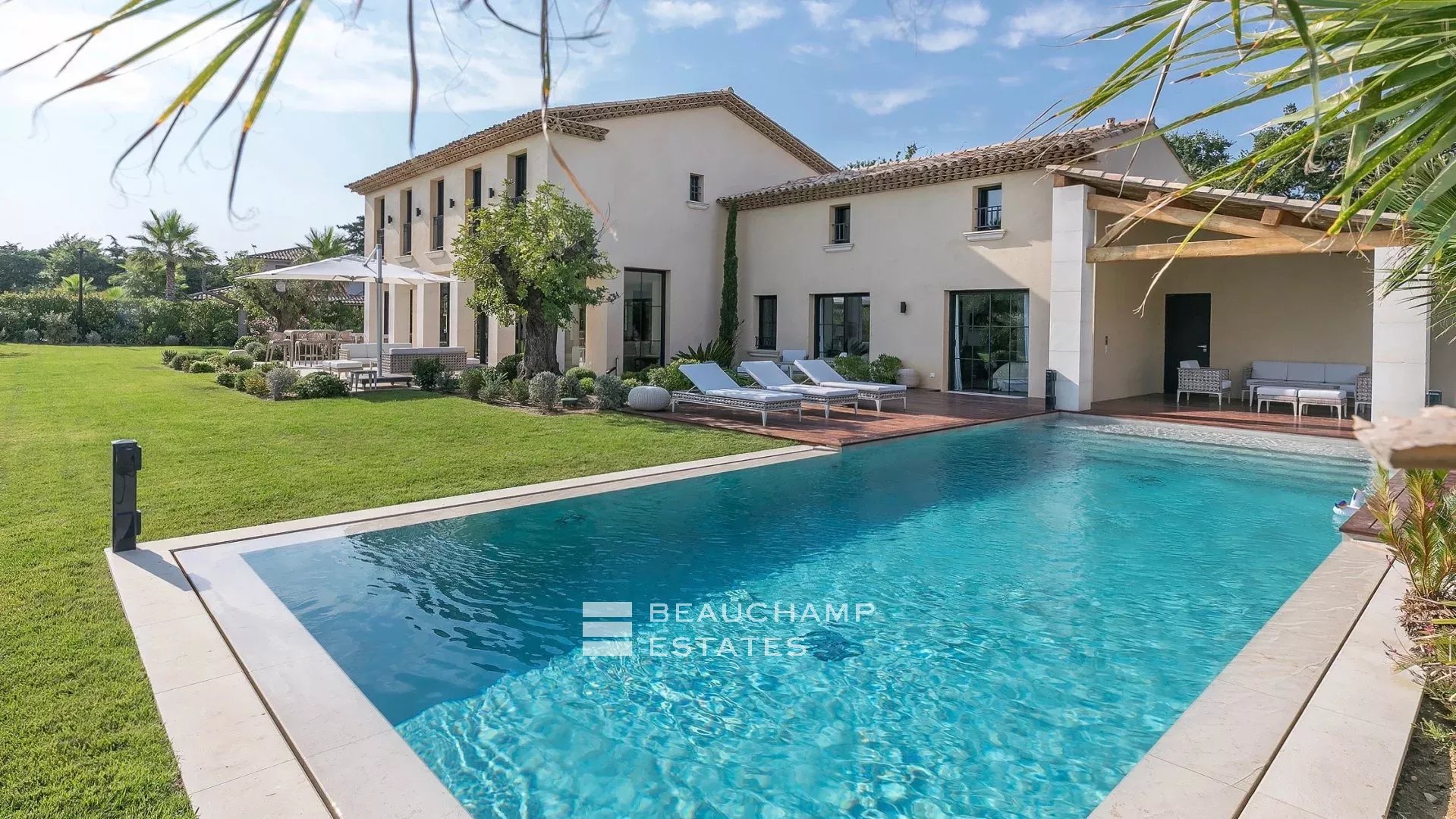 Splendide propriété 6 chambres dans un domaine Privée à Saint-Tropez
