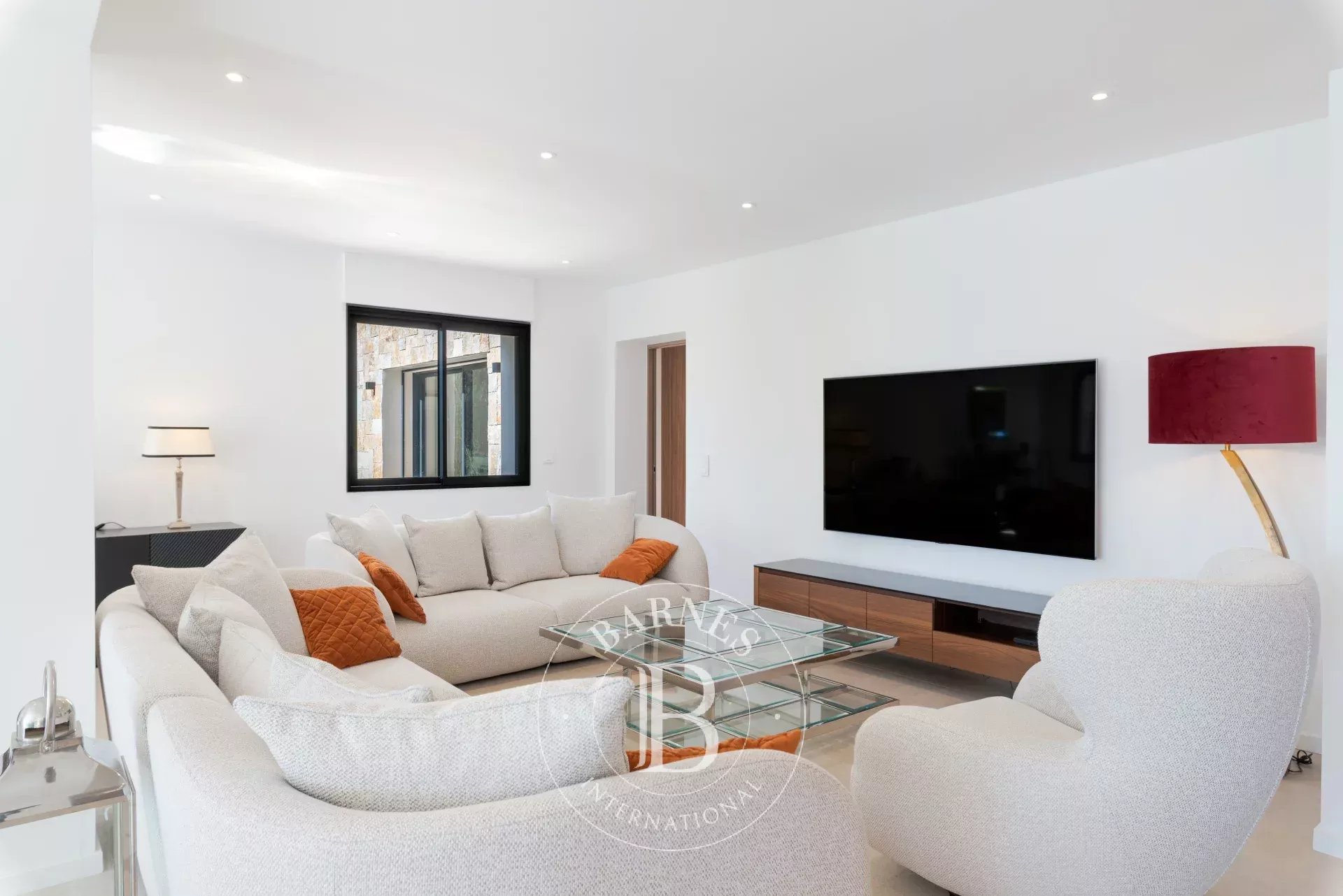 5 mn du village de Valbonne - Villa rénovée 5 chambres - Au calme absolu