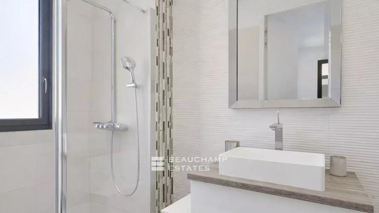 Villa moderne proche de la plage des Salins, dans un domaine privé et sécurisé