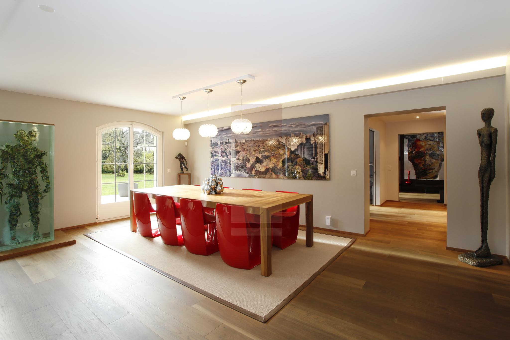 Belle maison familiale avec piscine & dépendance