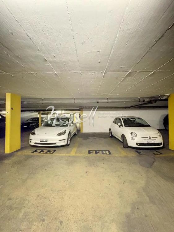 Parking sous-terrain aux Eaux-Vives