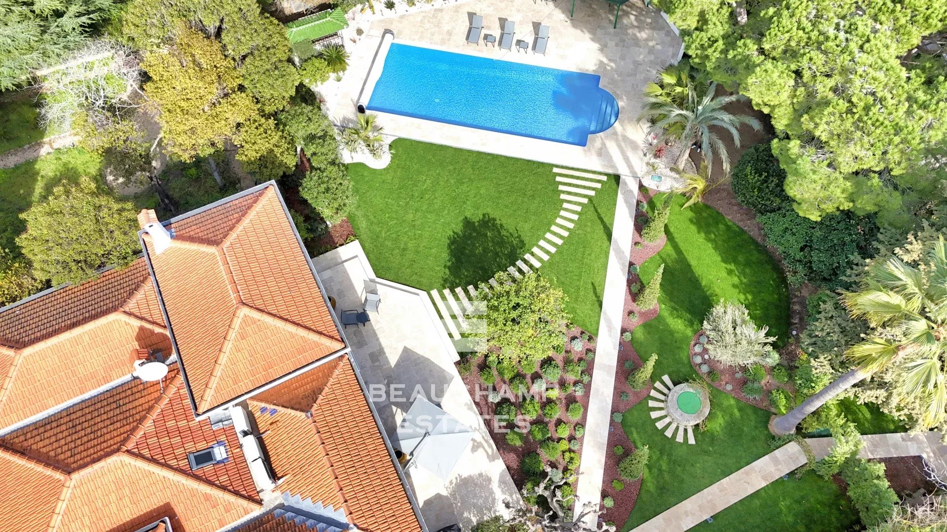 villa art déco 6 chambres avec piscine - cap d'antibes