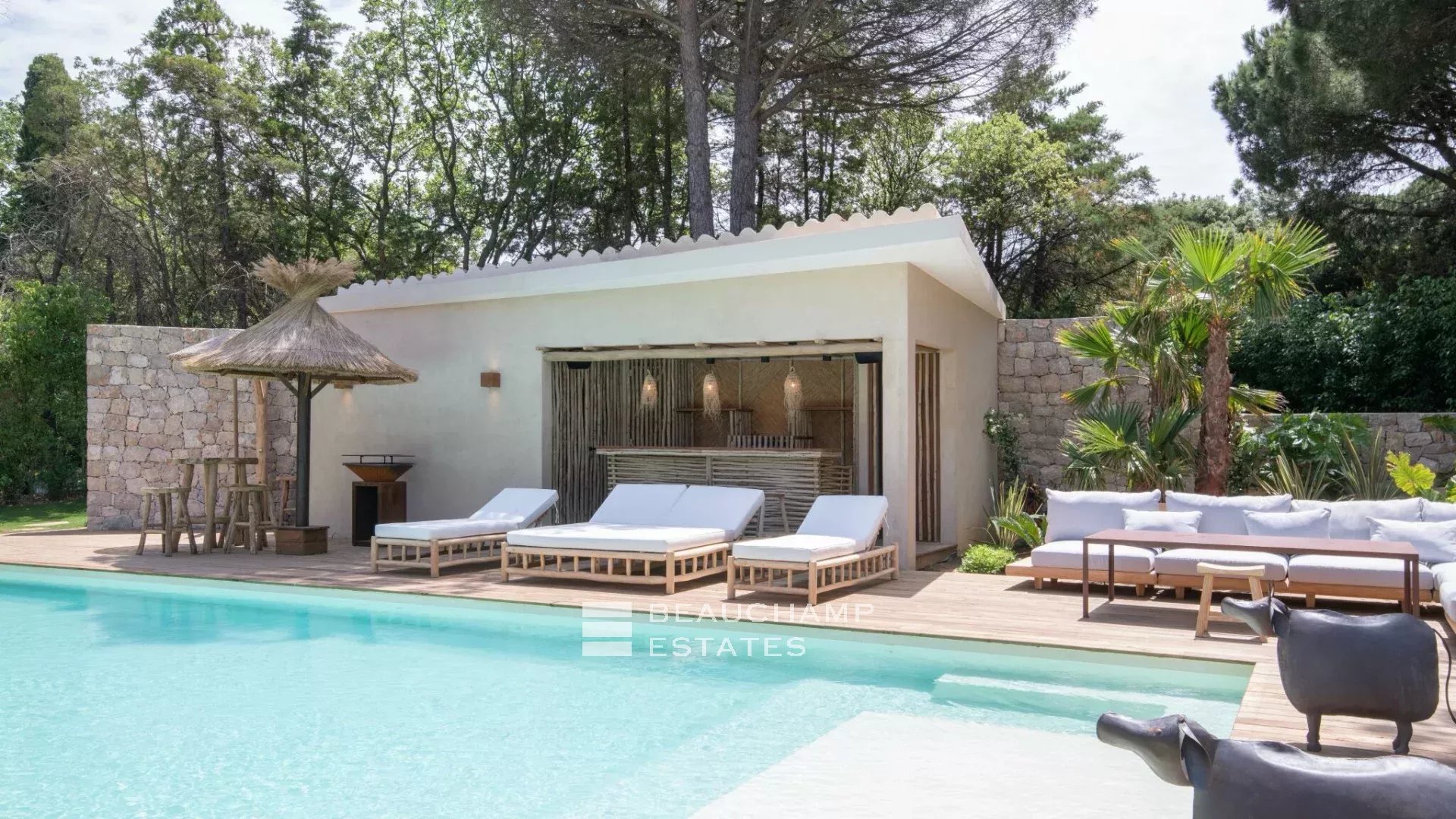 Villa luxueuse esprit balinaise située à Ramatuelle à quelques minutes des plages de Pampelonne