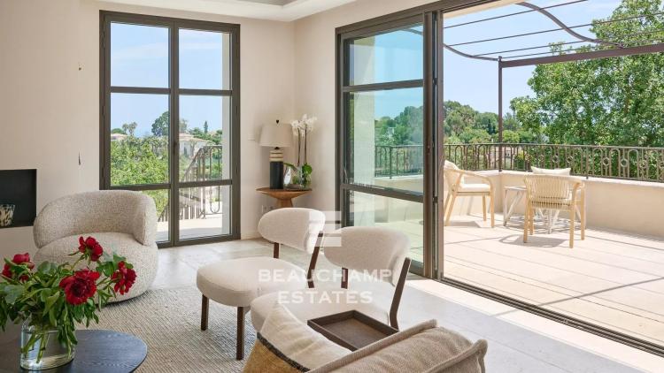 Villa néo-provençale 6 chambres avec piscine et vue mer - Super Cannes