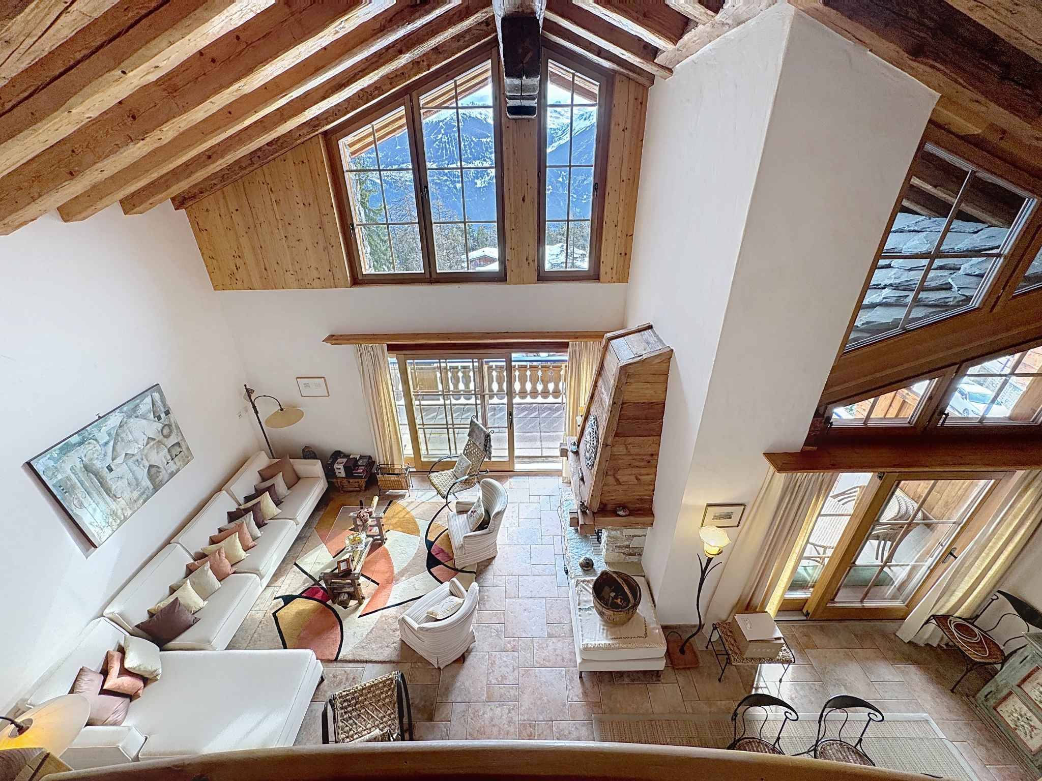 MAGNIFIQUE DUPLEX/ATTIQUE DE 6.5 PIÈCES AU CENTRE AVEC TRÈS BELLE VUE