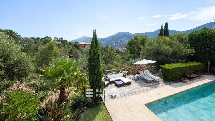 Charmante villa provençale à Théoule-sur-Mer