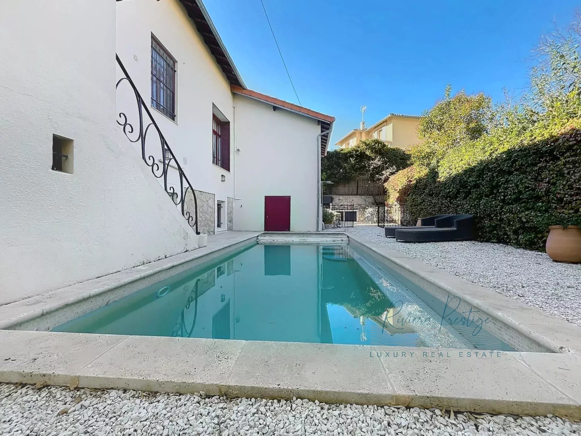 Villa élégante avec jardin et piscine, Petit Juas