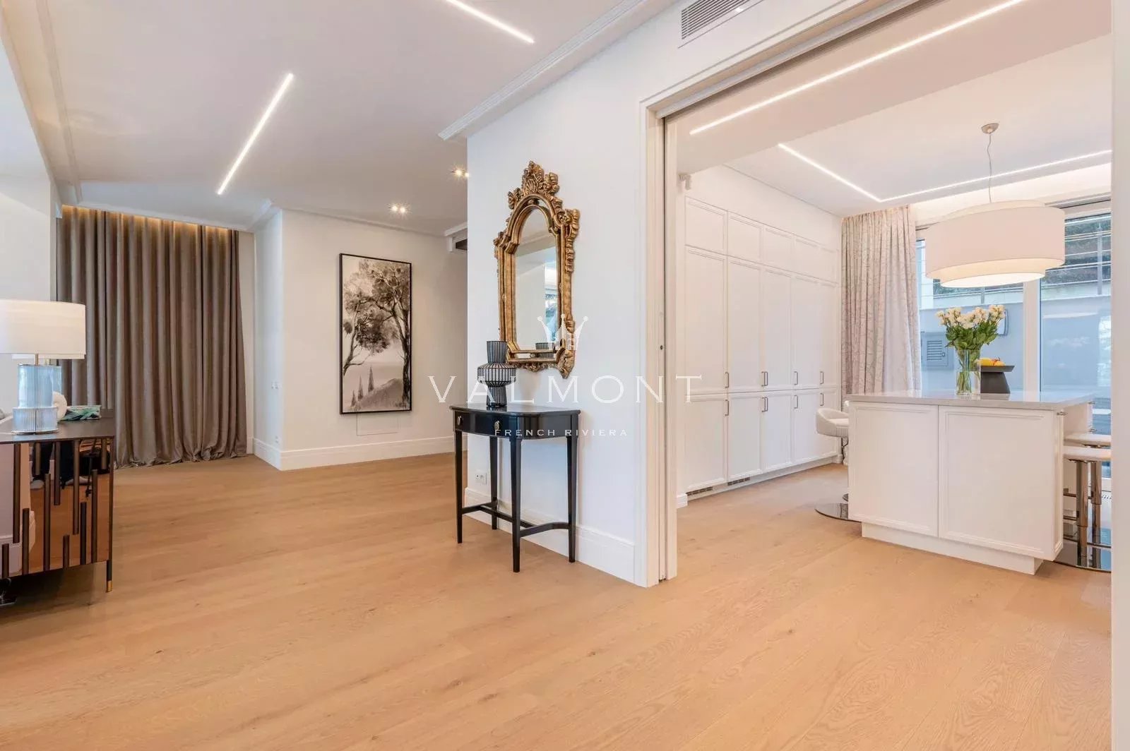 Villa moderne avec vue mer magnifique