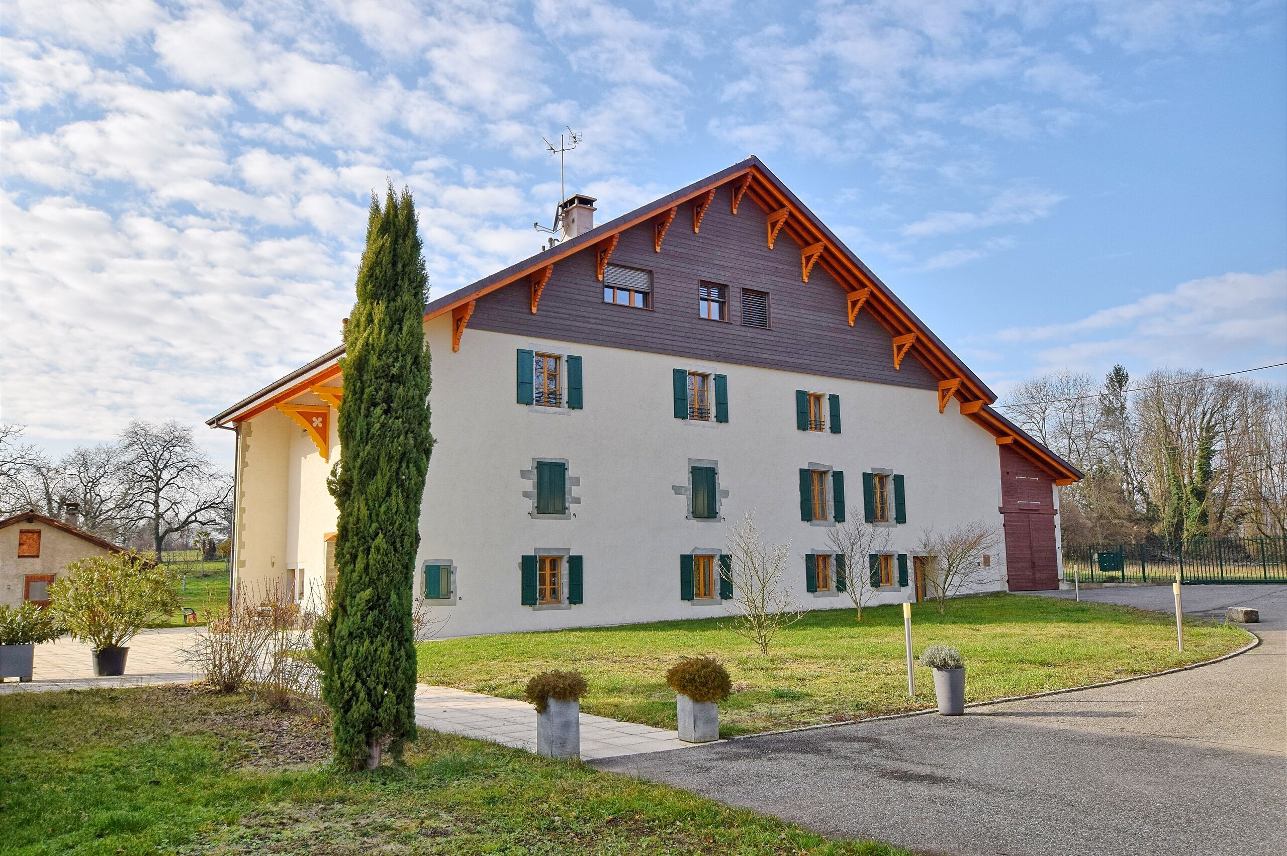 Superbe appartement dans un corp de ferme rénové à Cartigny.