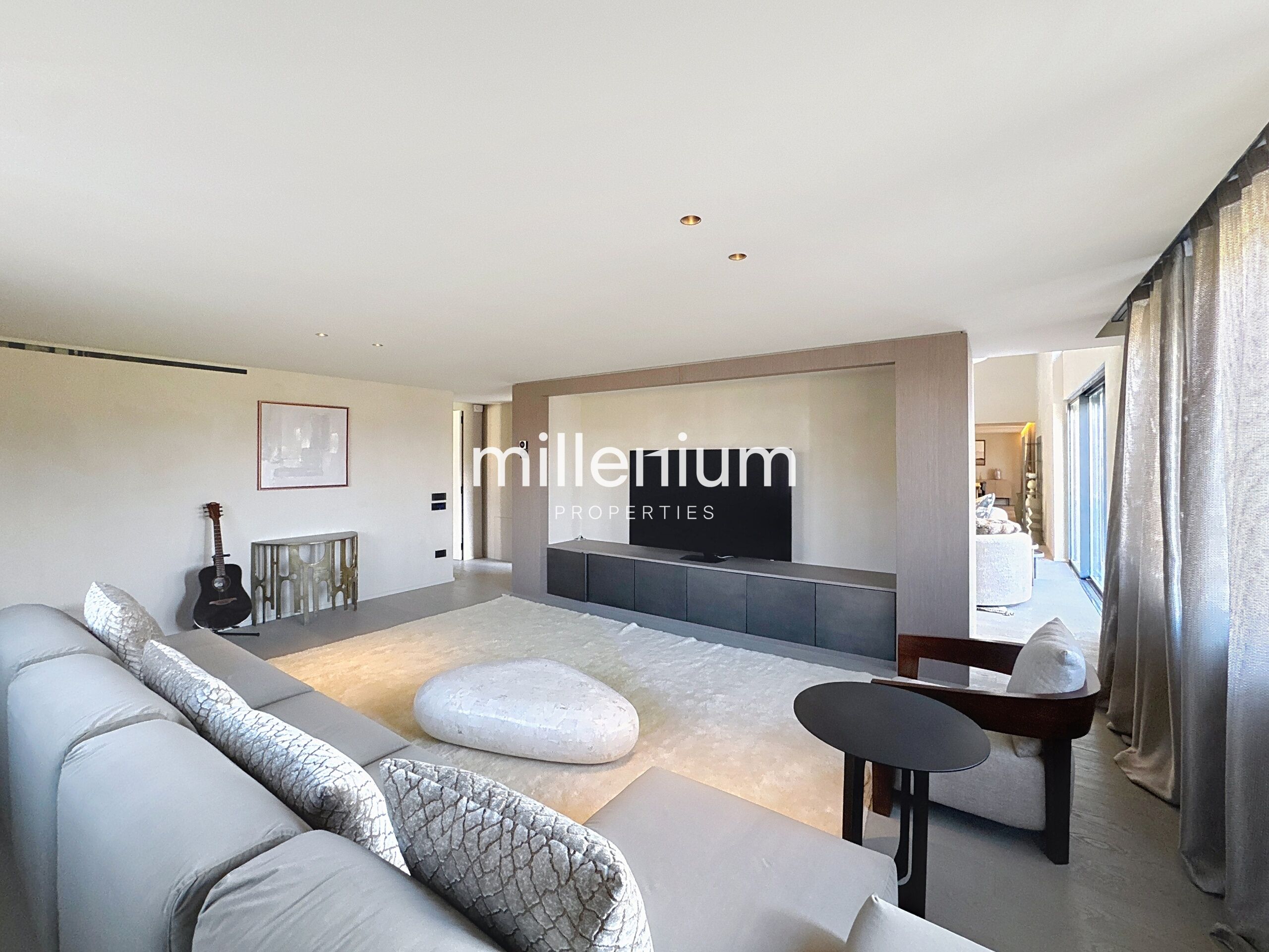 Propriété unique à vendre à Nernier