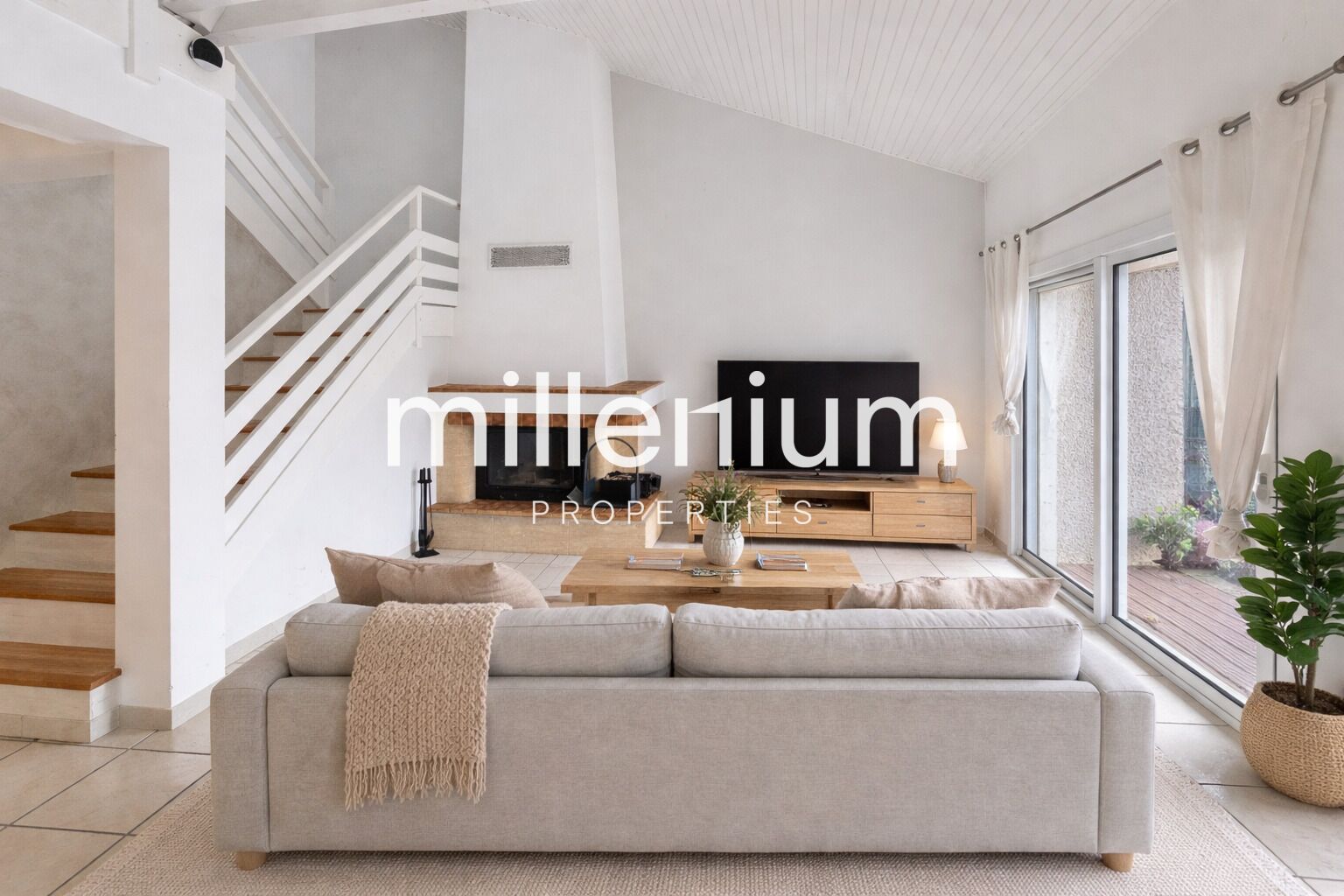 Maison mitoyenne au cœur de Beaumont (FRANCE)
