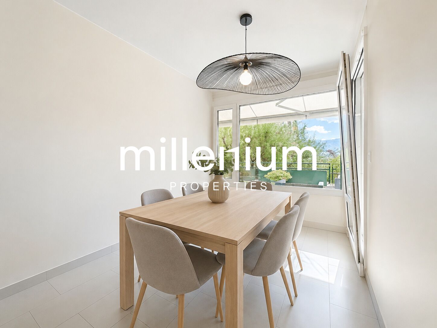Élégant appartement familial de 145 m² en rez-de-jardin 