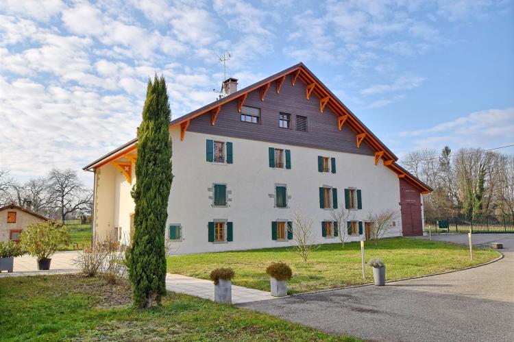 Superbe appartement dans un corp de ferme rénové à Cartigny.