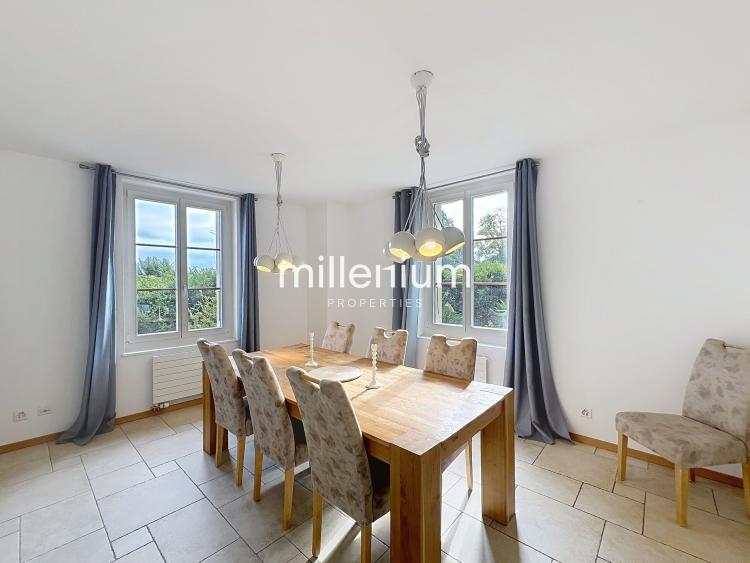 Magnifique villa avec jardin à deux pas du lac