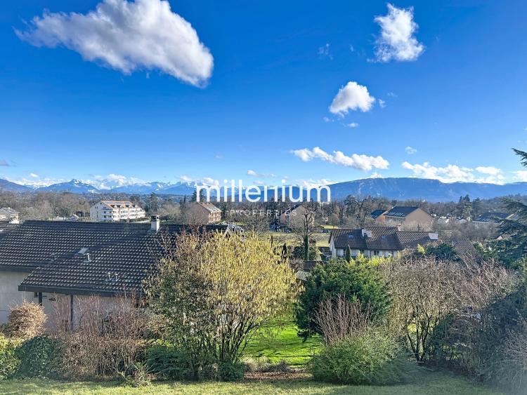 Bel appartement avec jardin et vue panoramique