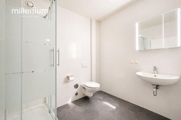 Bel appartement contemporain avec balcon
