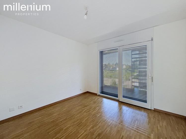 Appartement 4 pièces avec grand balcon et prestations modernes à Meyrin