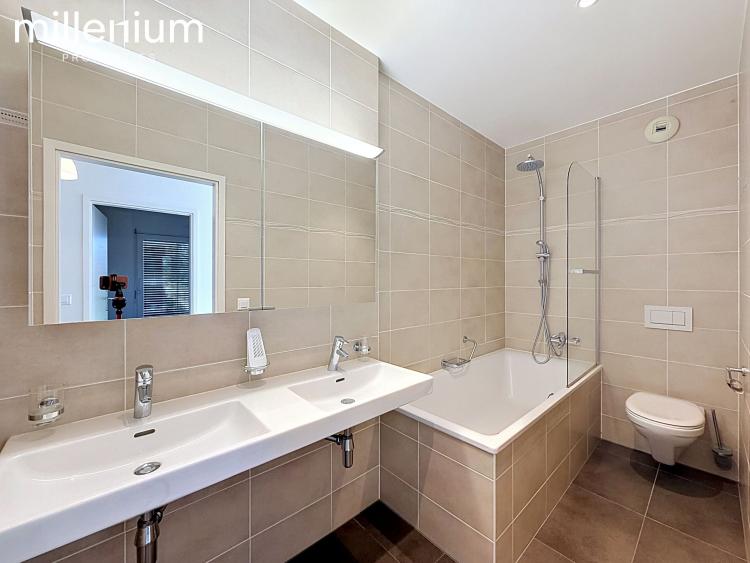 Appartement 4 pièces avec grand balcon et prestations modernes à Meyrin