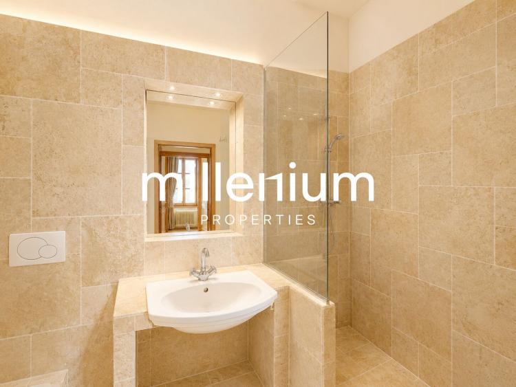 Appartement duplex de charme en rez-de-jardin au Château Barillet —Satigny