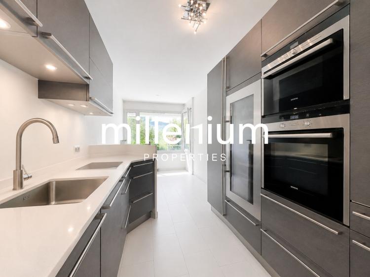 Élégant appartement familial de 145 m² en rez-de-jardin 
