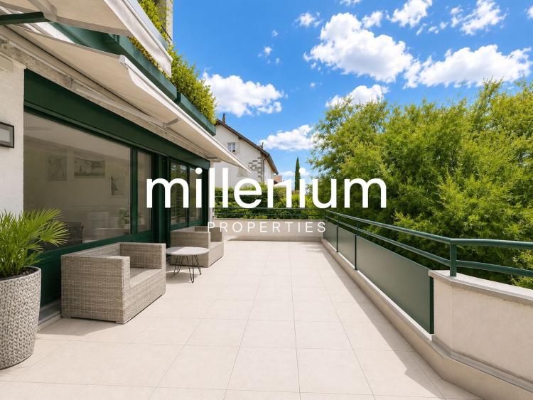Élégant appartement familial de 145 m² en rez-de-jardin 