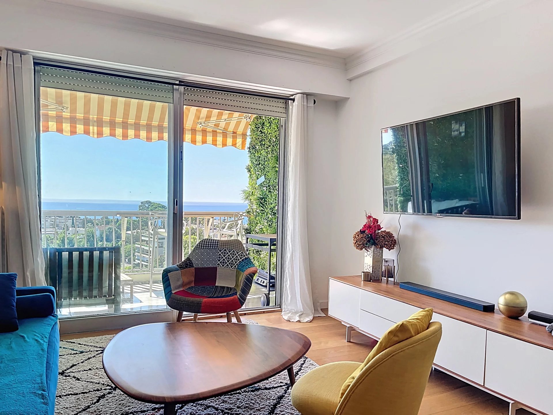 CANNES - CROIX DES GARDES - VUE MER