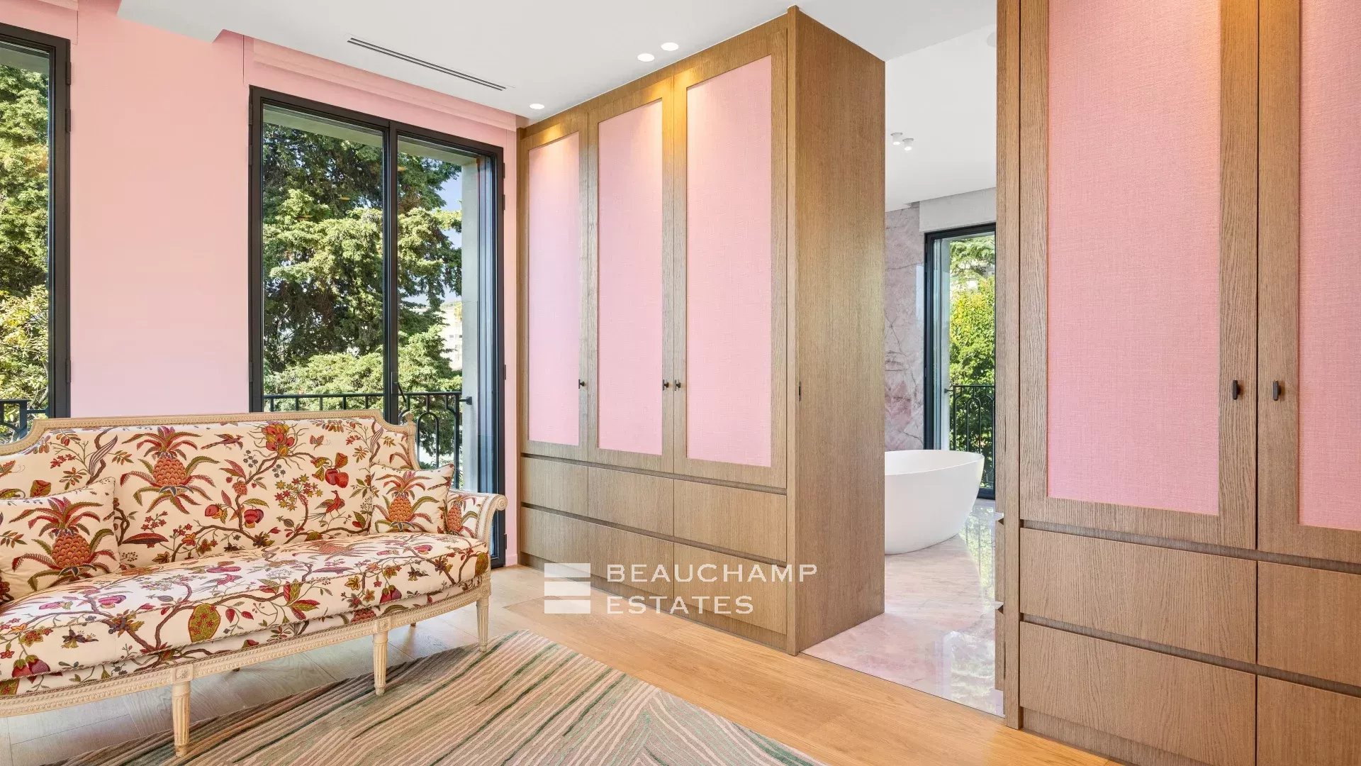 EXCLUSIVITE  - Villa néo provençale rénovée avec vue mer panoramique - Cannes