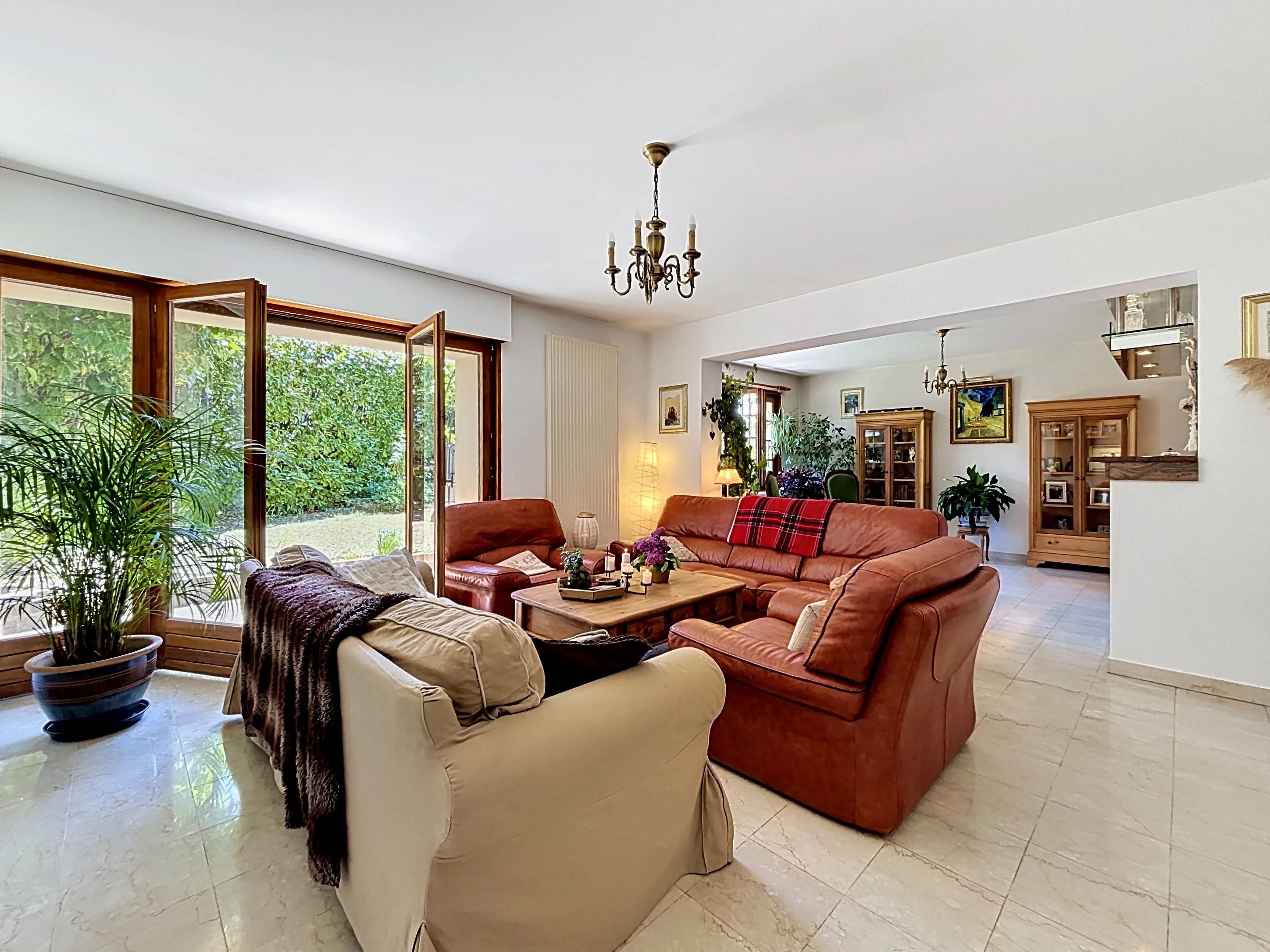 EXCLUSIVITÉ VALLEIRY Maison de caractère de 350 m²