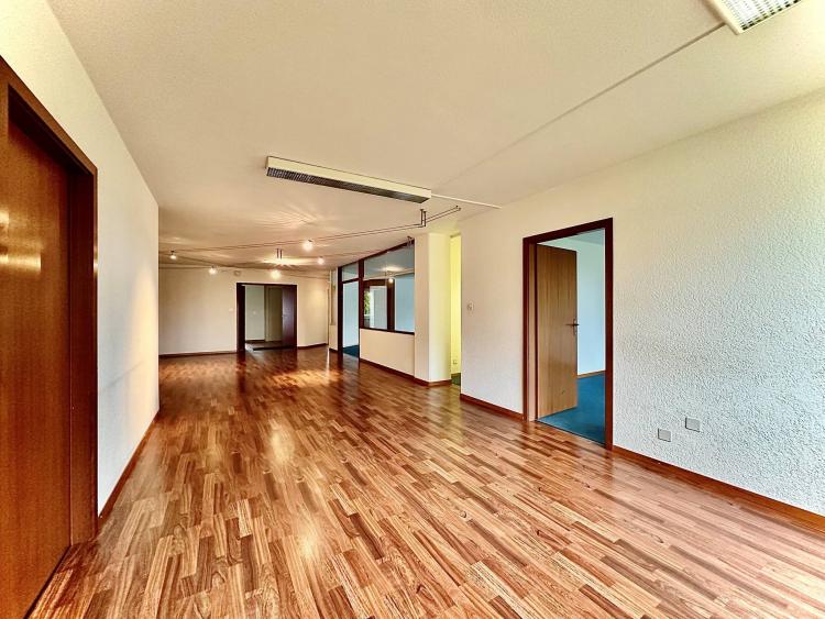 Bureaux, locaux de 186 m2 à louer à Lausanne