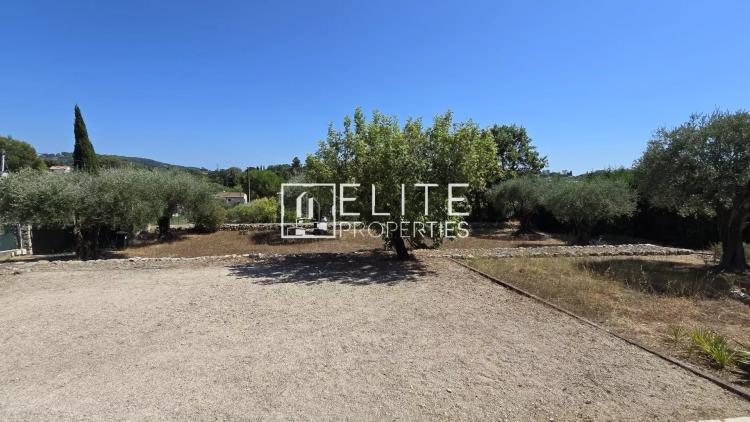 APPARTEMENT 3 PIÈCES EN BAS DE VILLA 104 m² + TERRAIN DE 1000 m² MOUANS-SARTOUX