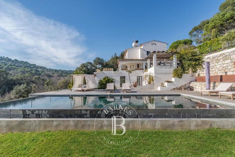 Saint-Paul-de-Vence – Domaine d’exception aux vues imprenables sur le Cap d’Antibes