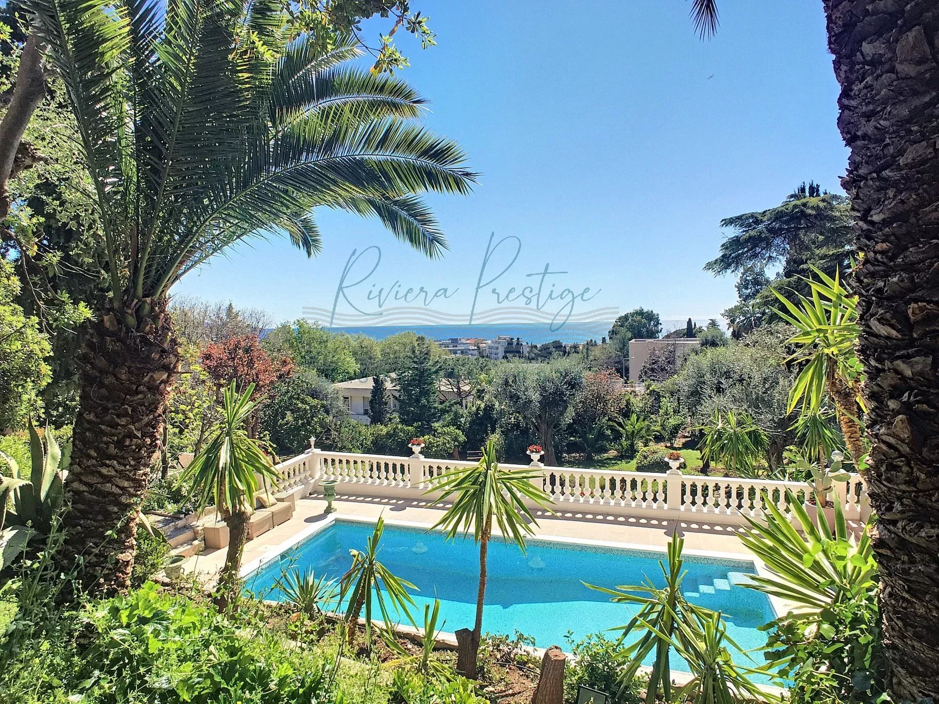 Nice - Villa vue mer, quartier résidentiel