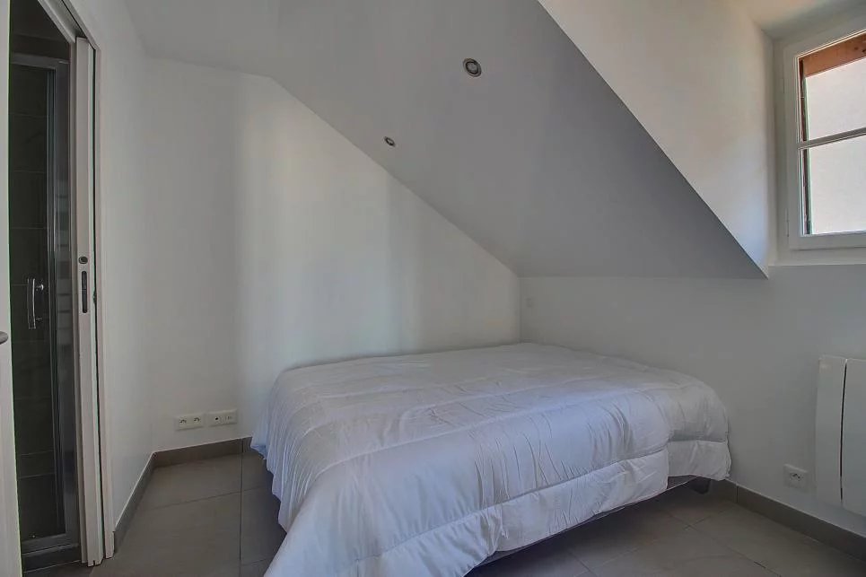 Appartement meublé récent proche de Genève
