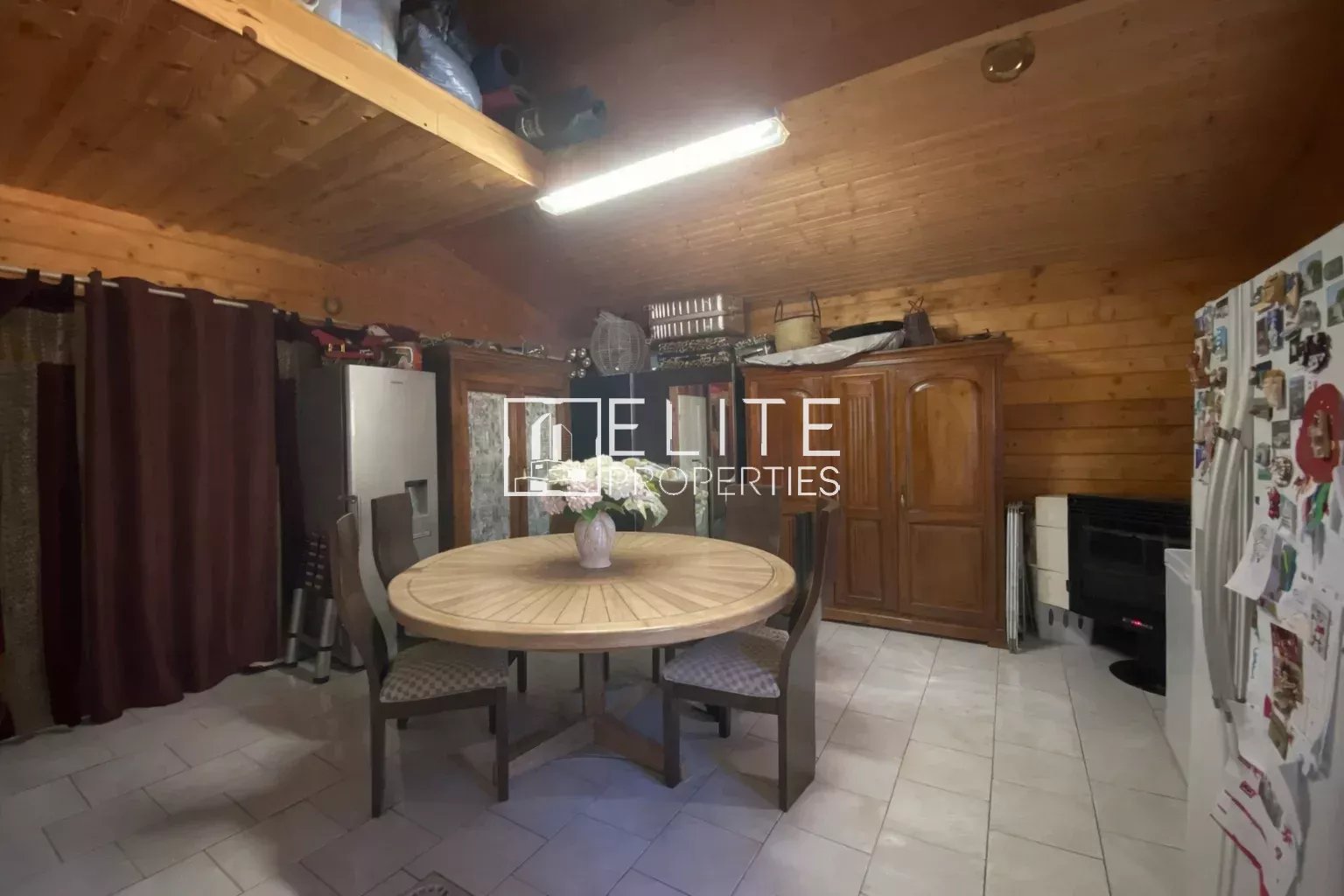 ANDON (06) – Maison en bois 211 m² avec dépendance – Calme absolu