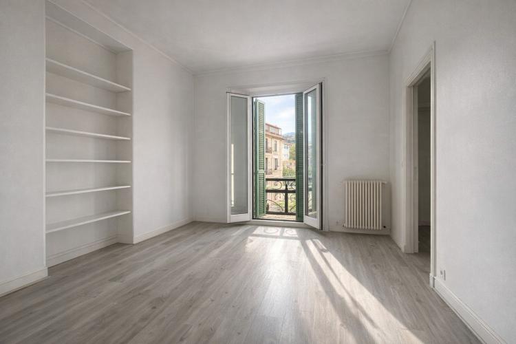 Grand appartement 5 pièces – Menton