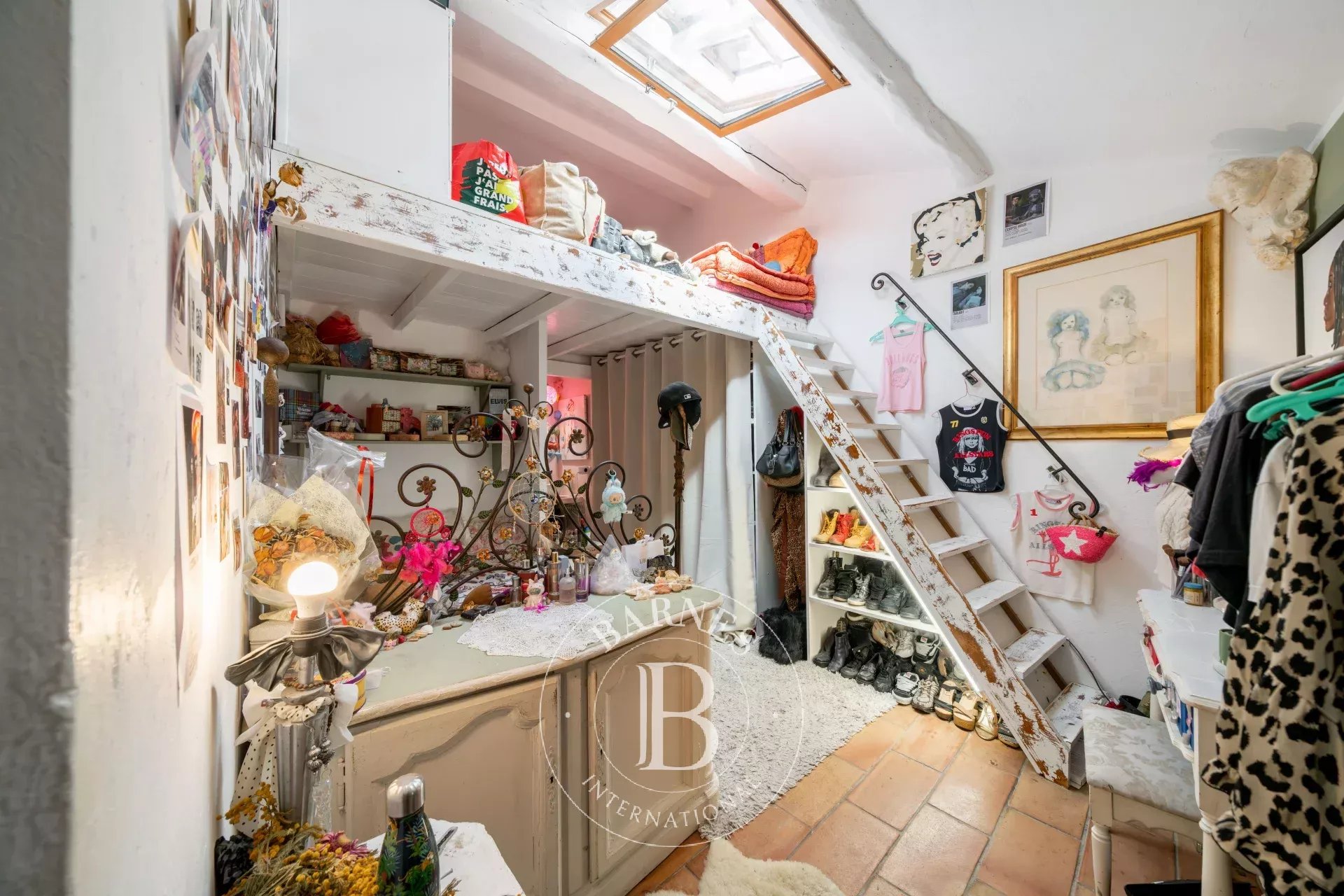 Maison de caractère avec terrasse au cœur du village de Saint-Paul-de-Vence