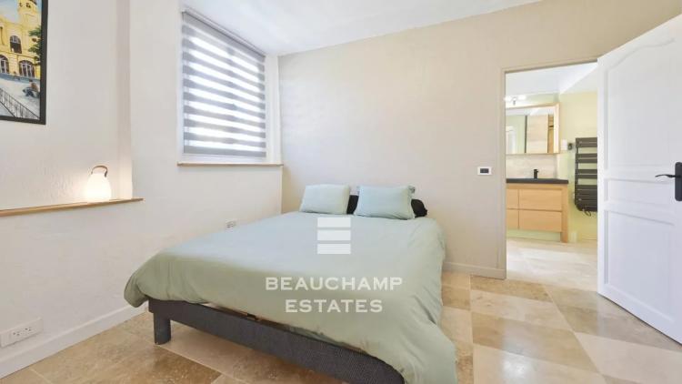 Appartement entièrement rénové avec vue mer