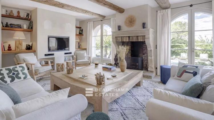 Villa néo-provençale chic à deux pas du centre ville de Saint-Tropez