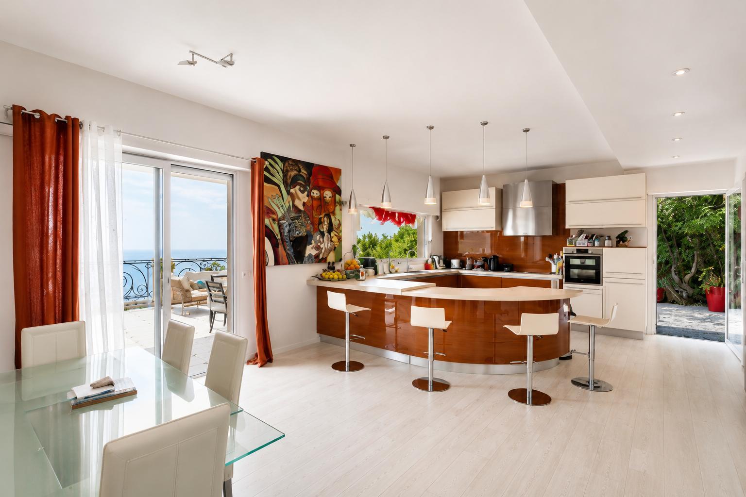 Villa D 'exception Eze vue mer, proche Monaco avec terrain constructible