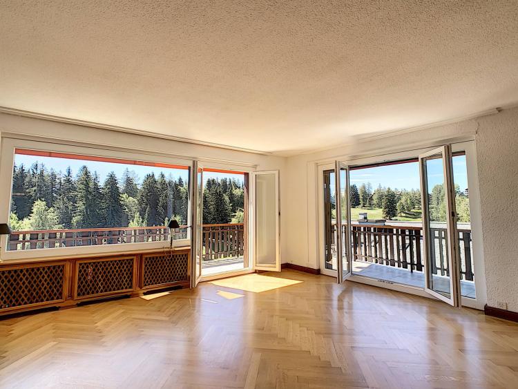 Superbe 3 pièces face au lac de la Moubra + chambre de service