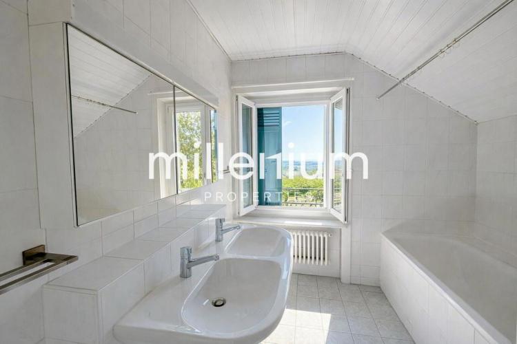Villa de maitre au cœur de la campagne Genevoise.