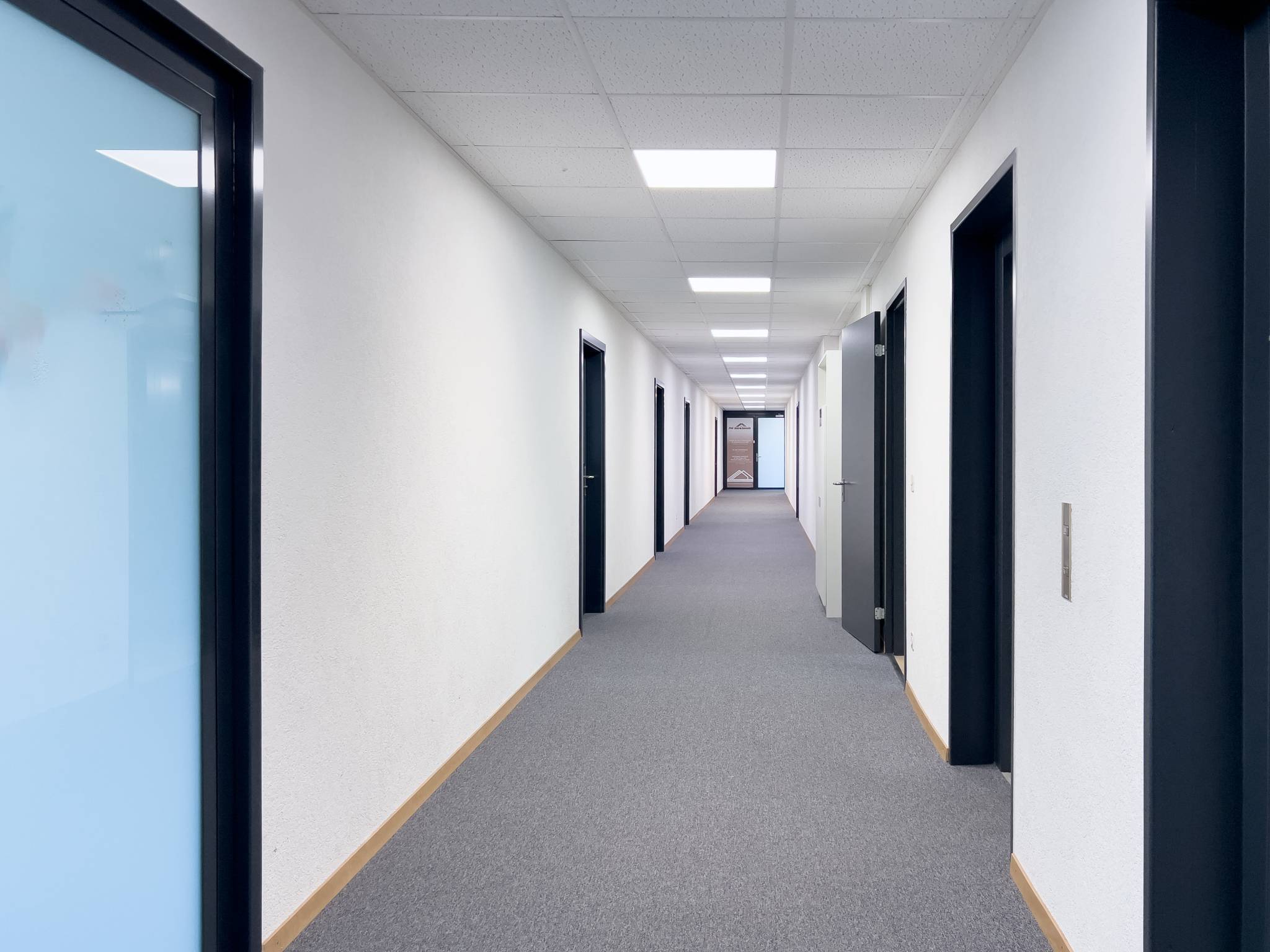 Bureaux, locaux administratifs de 400m2 à louer à Satigny